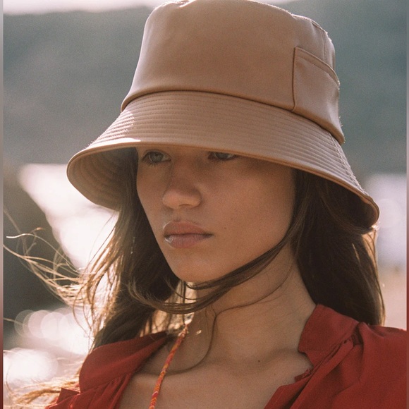 NWT Lack of Color Wave Bucket Hat In Tan Vegan Leather Size L/XL 59-61 cm